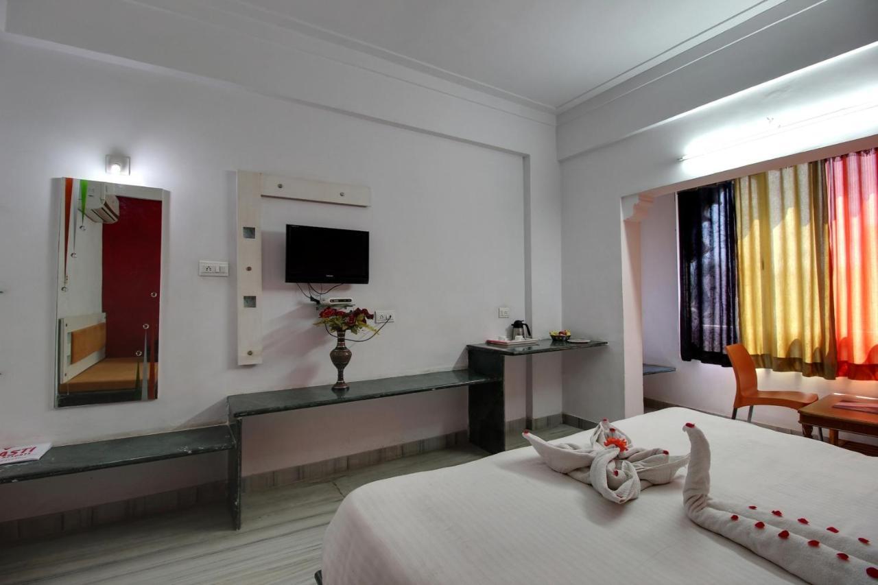 Nāthdwāra Times Raj Mahal Hotel المظهر الخارجي الصورة